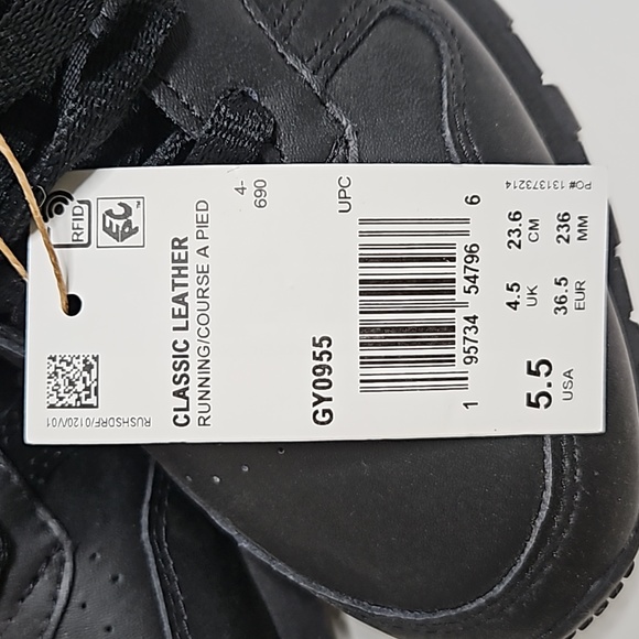 New Reebok Black Classic Leather Shoes - Big Kids Size 5.5 - Picture 5 of 5